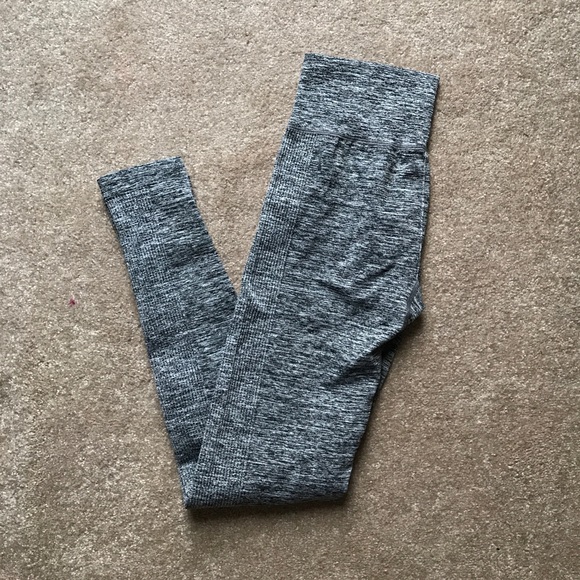 Forever 21 Pants - Forever 21 seamless leggings Forever 21 Pants - Forever 21 seamless leggings